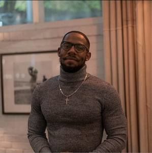 Meet your Posher, Corey